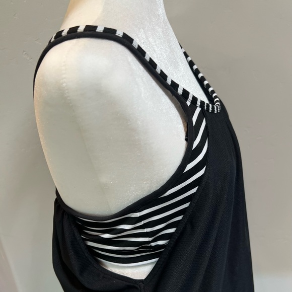 Athleta tank - Picture 5 of 7